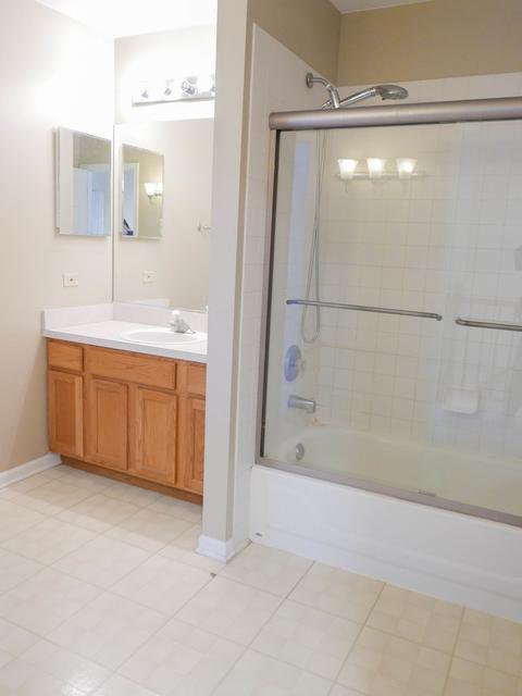 5444 Mayflower Ct, Rolling Meadows, IL 60008 photo 13