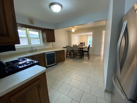 2241 Erika Dr, Broadview, IL 60155 photo 8