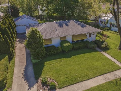 1004 Mcgregor St, Bloomington, IL 61701 photo 2