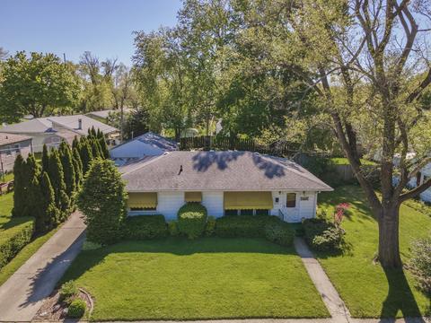 1004 Mcgregor St, Bloomington, IL 61701 photo 1