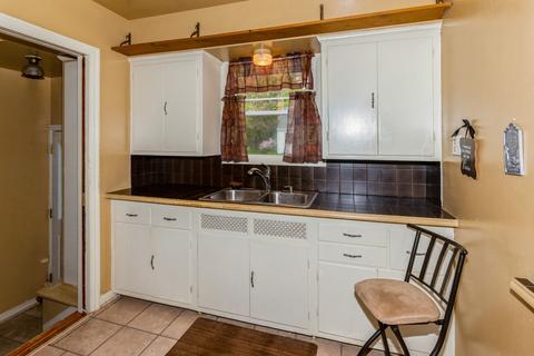 1008 S Poplar Ave, Kankakee, IL 60901 photo 3