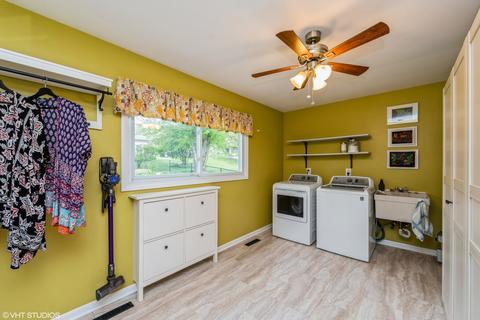 1114 N Cumberland Cir, Mchenry, IL 60050 photo 9