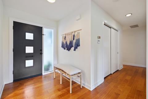 315 E Cole Ave, Wheaton, IL 60187 photo 4