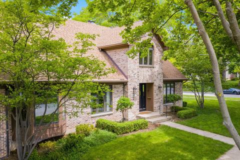 615 E Liberty Dr, Wheaton, IL 60187 photo 1