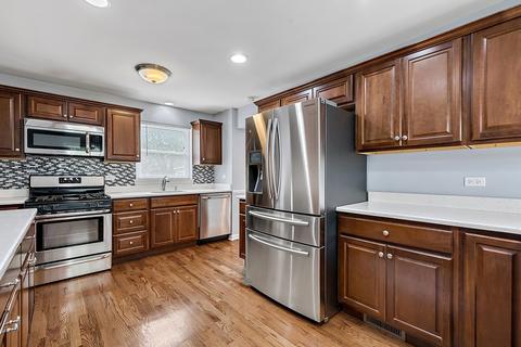 1755 Ash St, Des Plaines, IL 60018 photo 3
