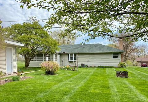 213 N Kent Rd, Mchenry, IL 60051 photo 4