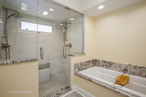 301 Eric Ct, Mount Prospect, IL 60056 photo 13