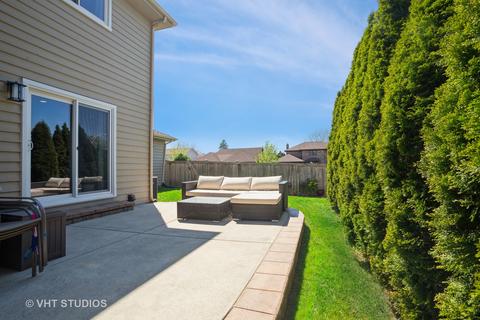 301 Eric Ct, Mount Prospect, IL 60056 photo 25