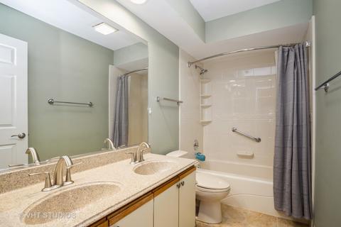 301 Eric Ct, Mount Prospect, IL 60056 photo 19