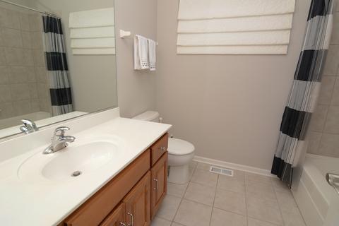 2552 Pinehurst Dr, Aurora, IL 60506 photo 24