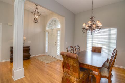 2552 Pinehurst Dr, Aurora, IL 60506 photo 5