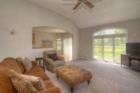 2552 Pinehurst Dr, Aurora, IL 60506 photo 7