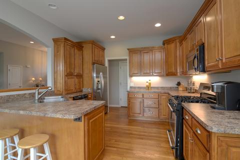 2552 Pinehurst Dr, Aurora, IL 60506 photo 16