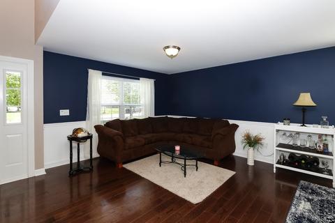1603 Red Maple Dr, Plainfield, IL 60586 photo 3