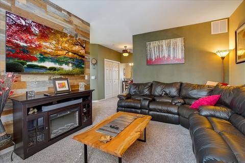 28768 W Pondview Dr, Lakemoor, IL 60051 photo 6