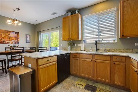 28768 W Pondview Dr, Lakemoor, IL 60051 photo 11