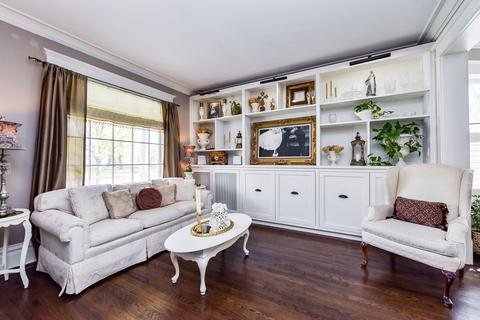 1028 N Wheaton Ave, Wheaton, IL 60187 photo 10