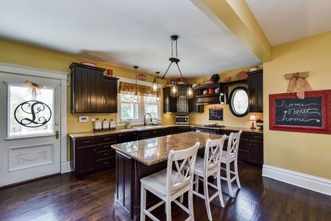 1028 N Wheaton Ave, Wheaton, IL 60187 photo 13