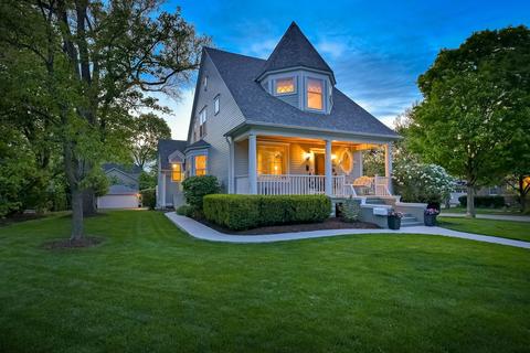 1028 N Wheaton Ave, Wheaton, IL 60187 photo 1