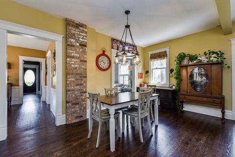 1028 N Wheaton Ave, Wheaton, IL 60187 photo 14