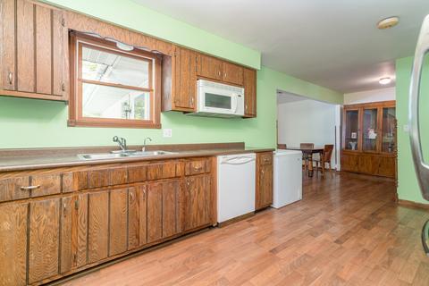 381 W 3rd St, Braidwood, IL 60408 photo 6