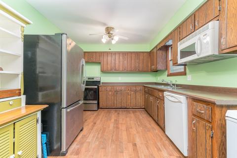 381 W 3rd St, Braidwood, IL 60408 photo 5
