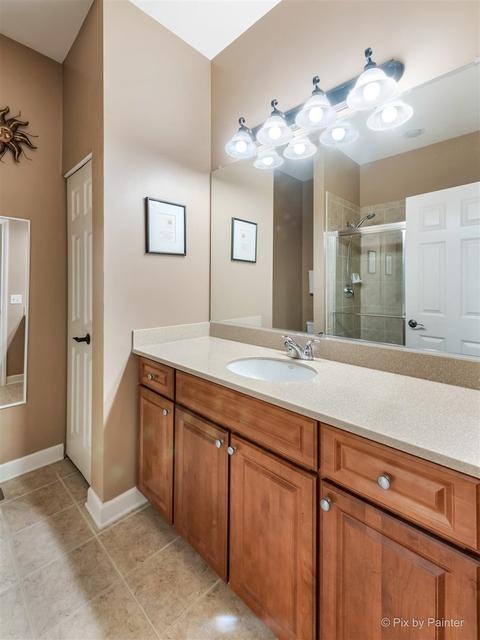 302 Broadmoor Ln, Bartlett, IL 60103 photo 16