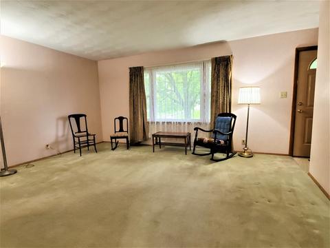 3 Brookwood Dr, Normal, IL 61761 photo 3