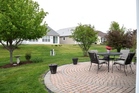 2775 Beacon Point Cir, Elgin, IL 60124 photo 17