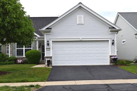 2775 Beacon Point Cir, Elgin, IL 60124 photo 1