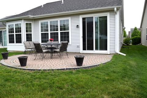 2775 Beacon Point Cir, Elgin, IL 60124 photo 16
