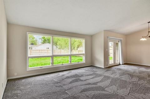 1510 S Pointe Dr, Rantoul, IL 61866 photo 4
