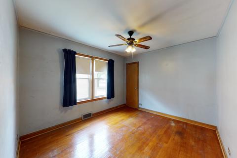 1319 E Oakton St, Des Plaines, IL 60018 photo 11
