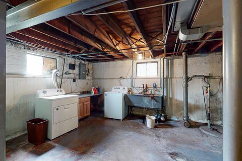 1319 E Oakton St, Des Plaines, IL 60018 photo 17
