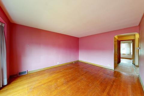 1319 E Oakton St, Des Plaines, IL 60018 photo 4