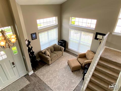1293 Dunbarton Dr, Aurora, IL 60502 photo 4