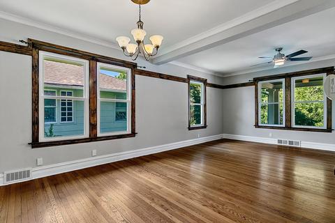433 Addison Rd, Riverside, IL 60546 photo 3