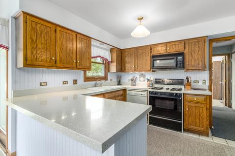 1841 Ranchview Dr, Naperville, IL 60565 photo 8