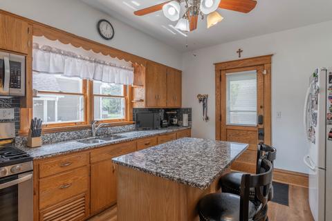 629 5th St, Aurora, IL 60505 photo 7