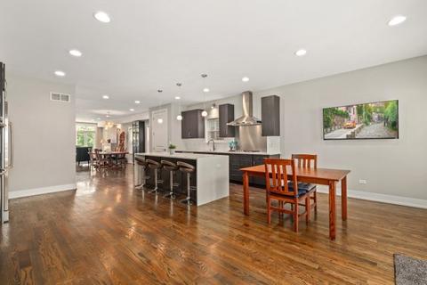 641 E Bowen Ave, Chicago, IL 60653 photo 18