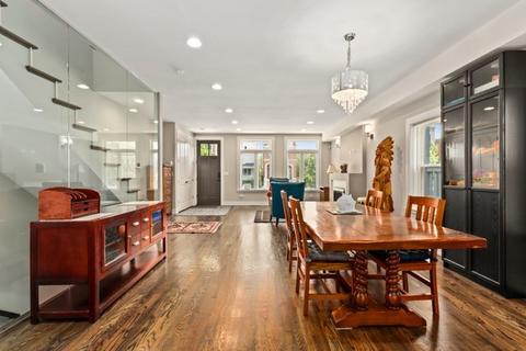 641 E Bowen Ave, Chicago, IL 60653 photo 3