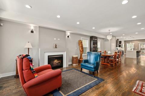 641 E Bowen Ave, Chicago, IL 60653 photo 7
