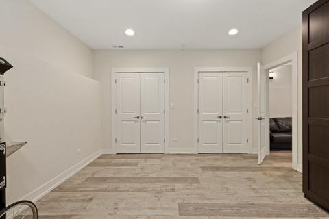 641 E Bowen Ave, Chicago, IL 60653 photo 35