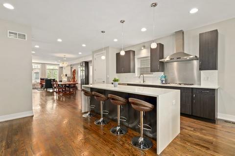 641 E Bowen Ave, Chicago, IL 60653 photo 16