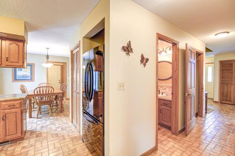 2107 E 39th St, Sterling, IL 61081 photo 12