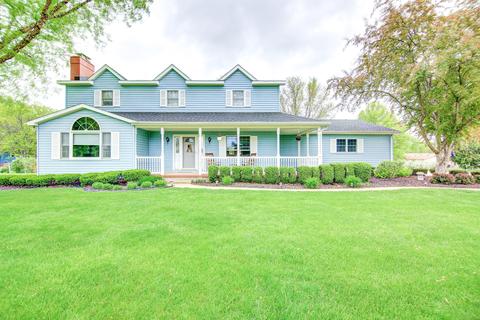 2107 E 39th St, Sterling, IL 61081 photo 1
