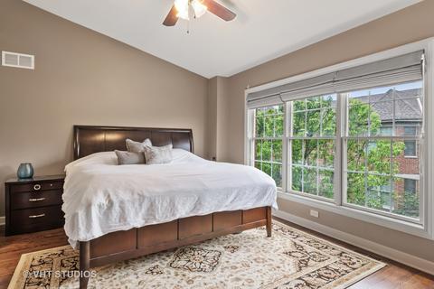 1711 Dewes St, Glenview, IL 60025 photo 11