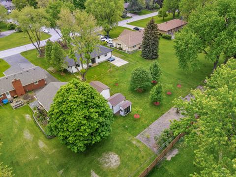 660 Konen Ave, Aurora, IL 60505 photo 35