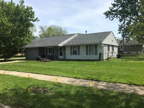 802 Centennial Dr, Champaign, IL 61821 photo 2
