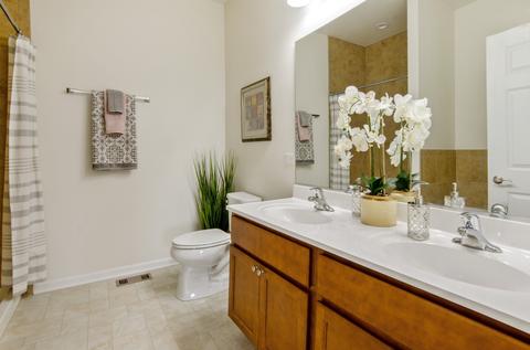 910 Camden St, Mchenry, IL 60050 photo 8